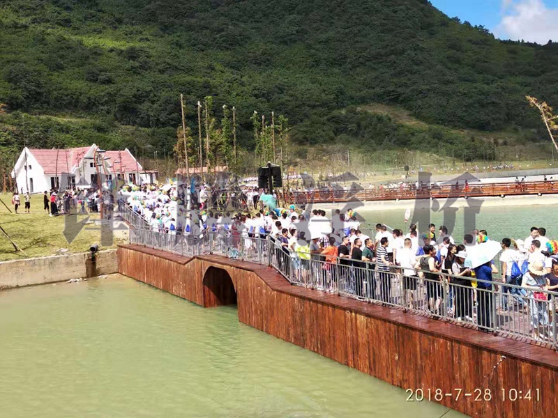 江西九江水上浮橋